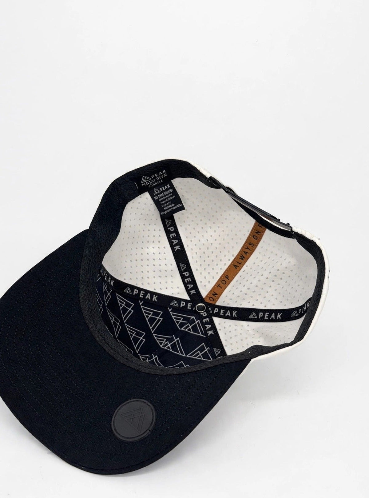 Blackbone - interior lining view